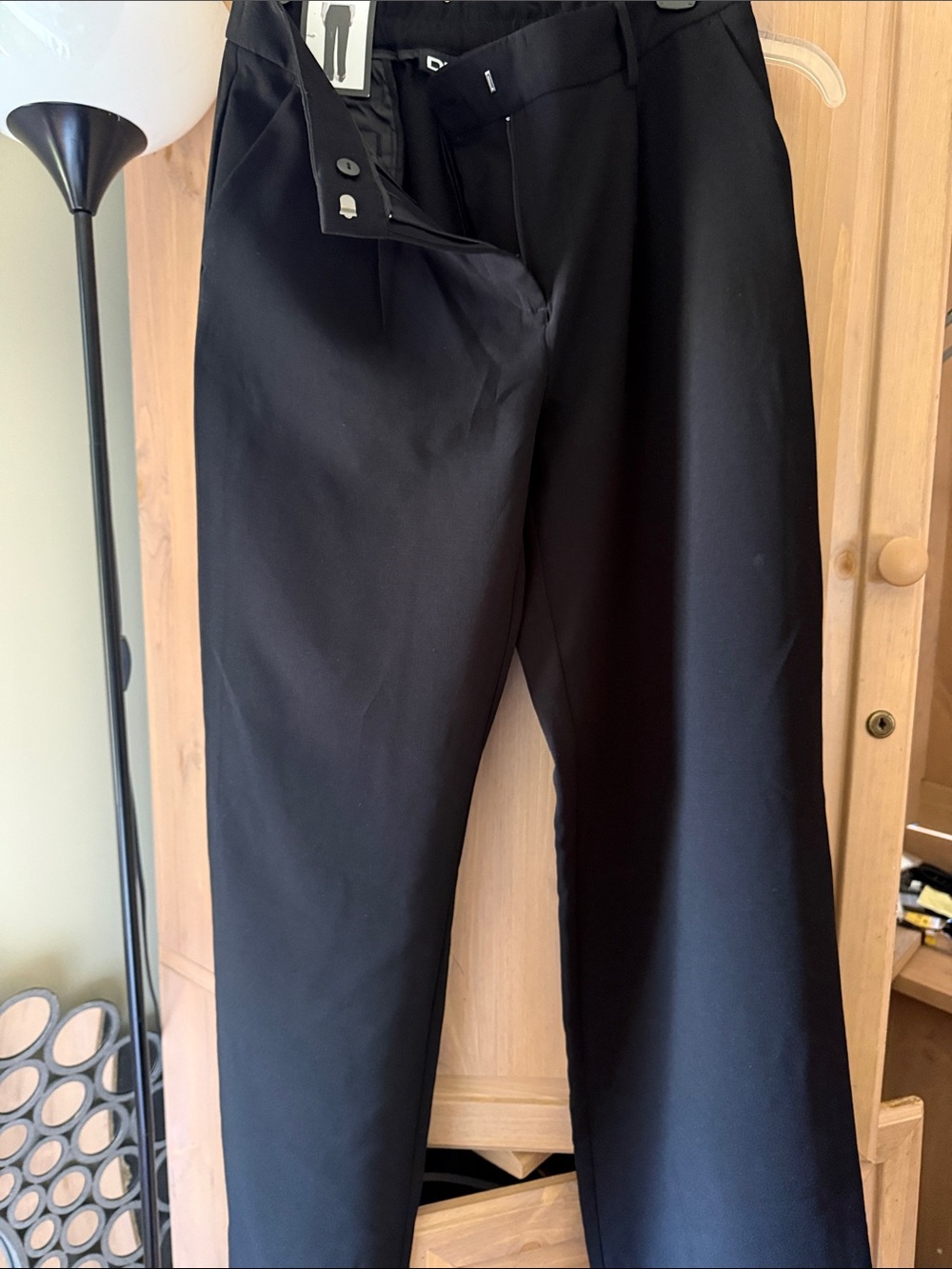 DKNY Dress Pants Women Size 4 Black Straight Leg Career